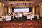 The 26th Great Chefs of Hong Kong, Heep Hong Society&#39;s annual philanthropic initiative that raises funds for children with special needs, was successfully held last Monday (6 May 2019) at the Grand Hyatt Hong Kong. More than 1,000 guests enjoyed an international selection of culinary delights and wine from almost 50 of the city&#39;s top hotels, restaurants, and beverage suppliers whilst supporting the charity&#39;s initiative.
With over 100 dishes available from nearly 50 of Hong Kong&#39;s favourite dining destinations, guests experienced another year of excellent gastronomy thanks to the Great Chefs of Hong Kong. The Great Chefs of Hong Kong remains a prominent event on the calendars of local foodies. In addition to savouring the signature dishes by the city&#39;s great chefs, patrons participated in a lucky draw and a raffle as well as generously supported the charity sale of greeting cards that were hand painted by Heep Hong Society&#39;s children and young people. All proceeds go directly to the Society&#39;s Parents Resource Centres, which provides important resources and support to over 4,000 children, young people and their families.